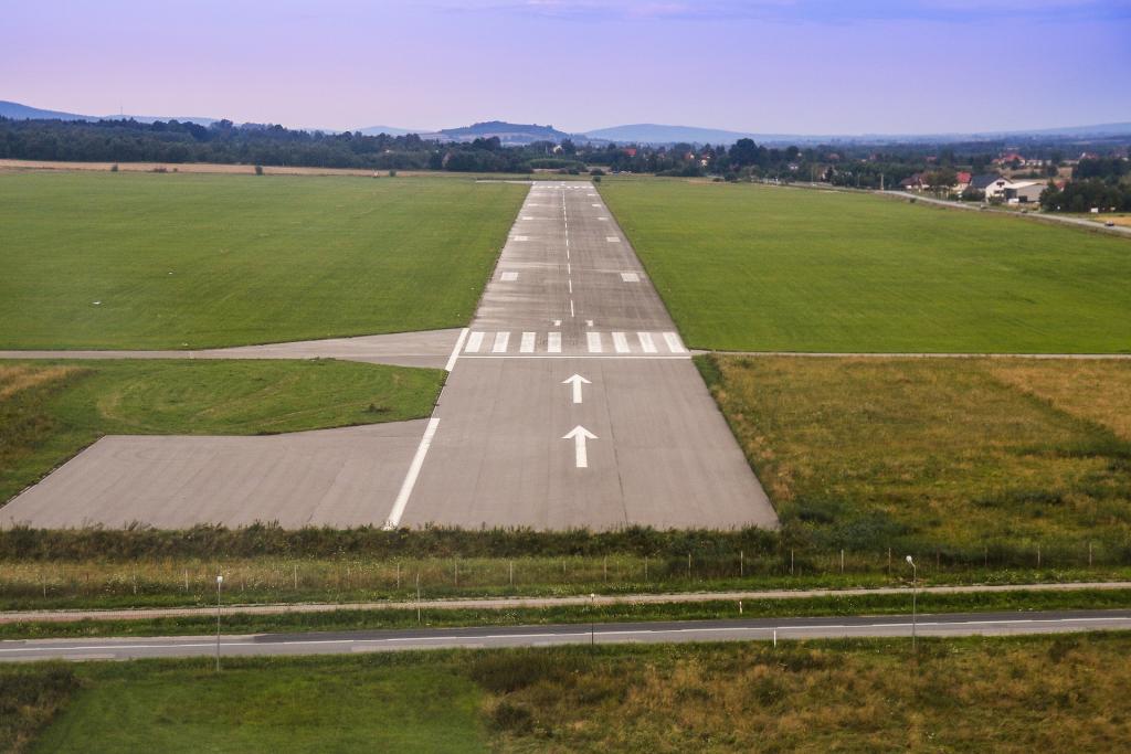 Small EU aerodromes and airfields used for recreational aviation can rely on EGNOS to become safer and more accessible Small EU aerodromes and airfields used for recreational aviation can rely on EGNOS to become safer and more accessible
