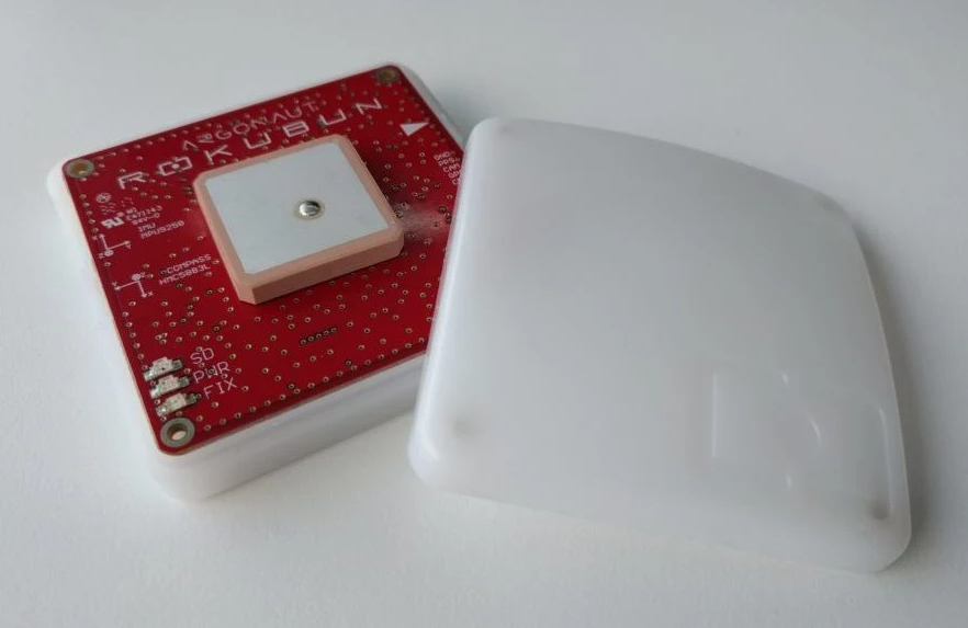 To use the system, all one has to do is mount the ARGONAUT multi-constellation receiver onto the drone