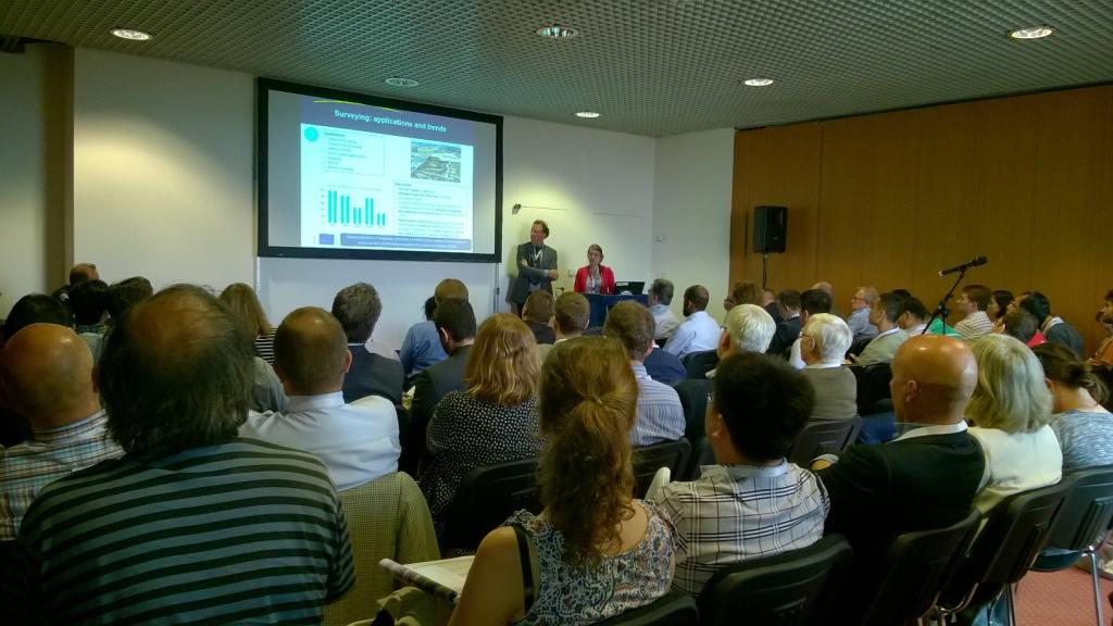 Presenters emphasised the added value that geolocation and earth observation services offer when they work together