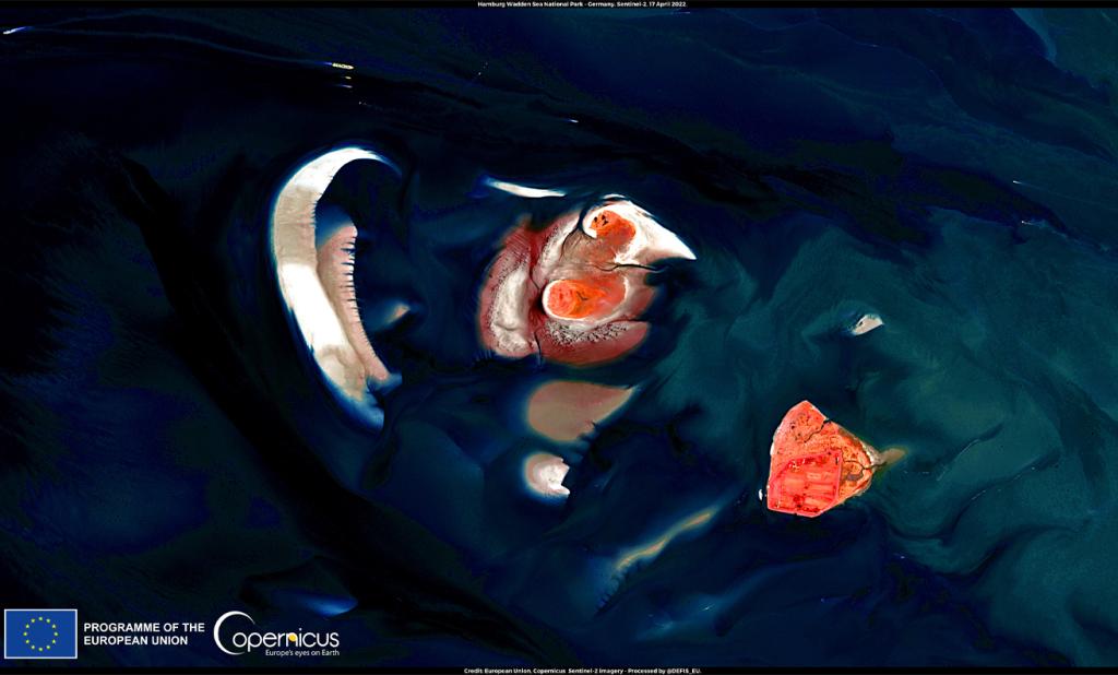 This image, acquired by one of the Copernicus Sentinel-2 satellites on 17 April 2022, shows the Hamburg Wadden Sea National Park, particularly the islands of Neuwerk, Scharhörn and Nigehörn within its perimeter. This image, acquired by one of the Copernicus Sentinel-2 satellites on 17 April 2022, shows the Hamburg Wadden Sea National Park, particularly the islands of Neuwerk, Scharhörn and Nigehörn within its perimeter.