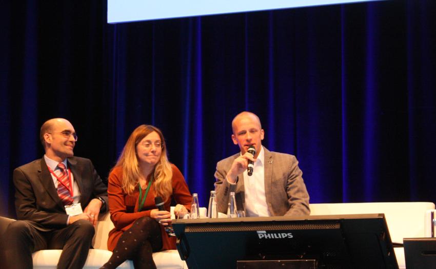 The GSA’s Fiammetta Diani (centre) told the conference that GNSS is ready to meet augmented reality’s needs in terms of ubiquity, accuracy and security.