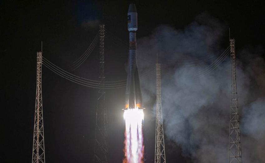 Take-off of the Soyuz rocket bringing 2 additional Galileo satellites to the constellation