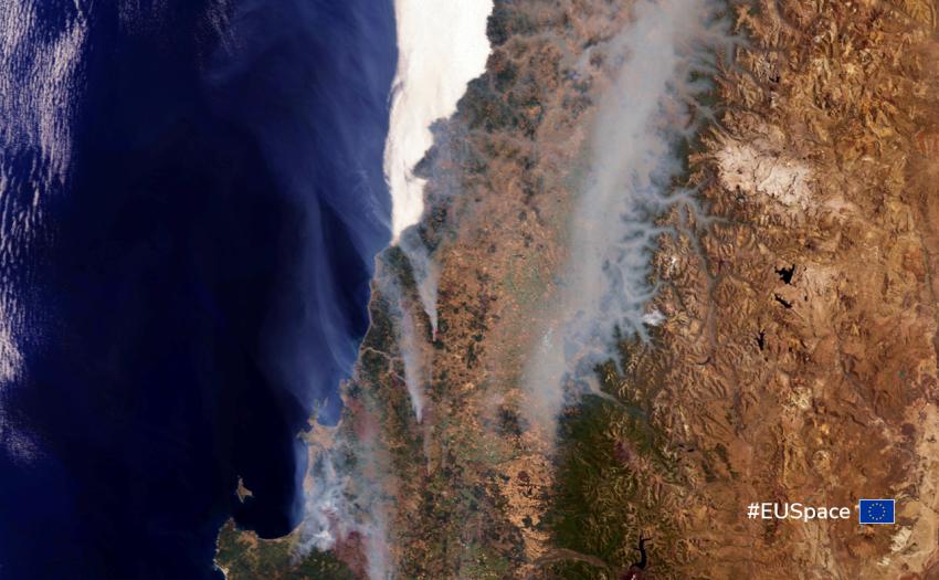 The wildfires in Chile remind us how important it is to have innovative tools and solutions for resilient risk management and response. Credit: European Union, Copernicus Sentinel-3 imagery, 2023