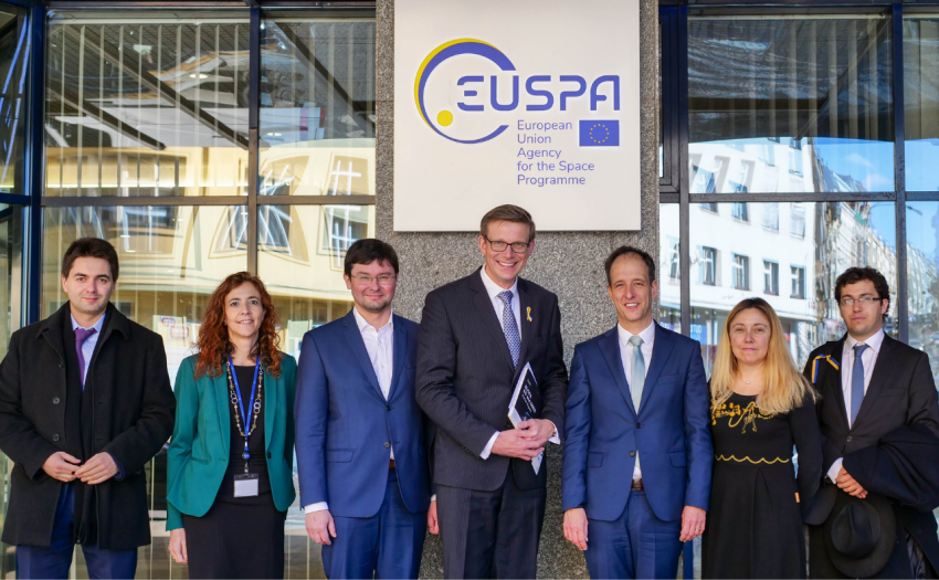 The signing ceremony was also an opportunity for Minister Kupka to discuss several future initiatives, including the Czech Republic’s upcoming EU Presidency and its hosting of the 2022 EU Space Week.