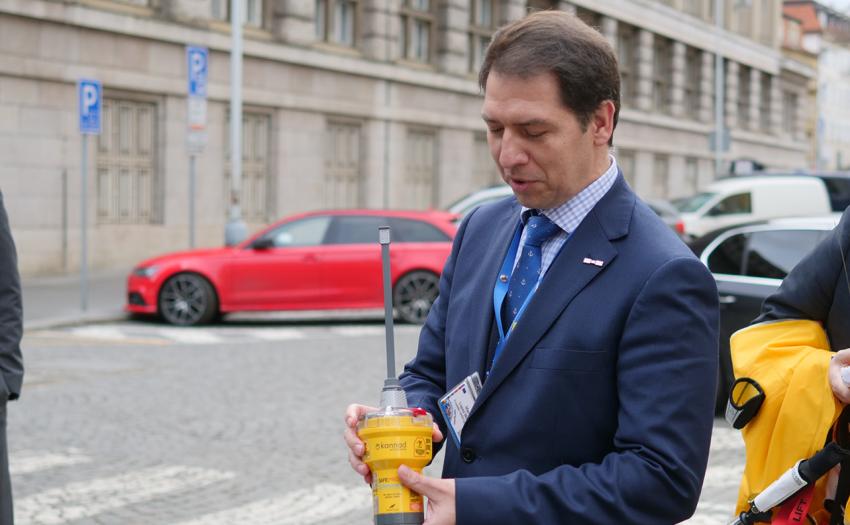 The RLS was successfully tested with a Kannad SafePro emergency position indicating radio beacon.