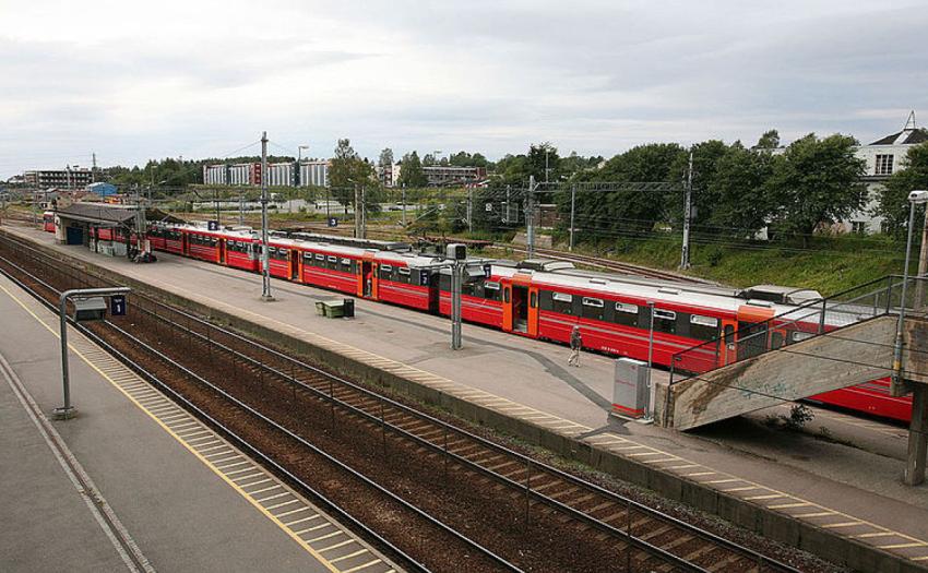 Galileo-enabled excavators are the only ones able to operate on a tough segment of the Follo Line. ©Besse
